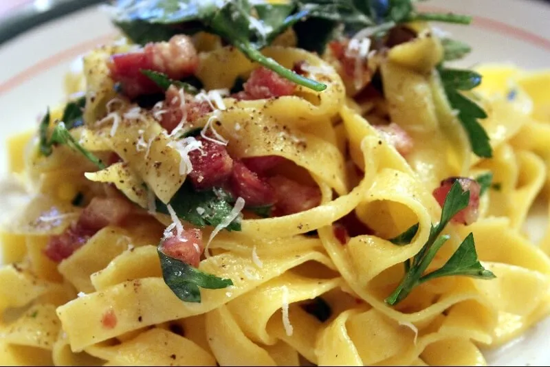 Fettuccine carbonara
