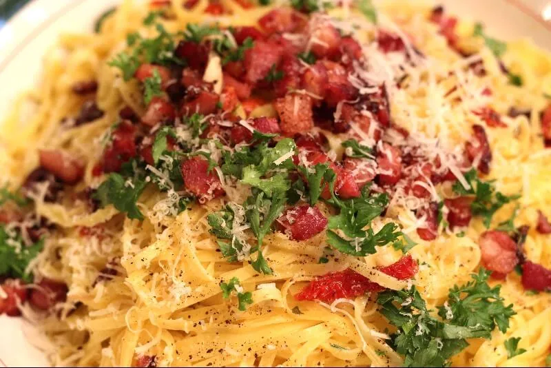 Linguine à l’ail et aux tomates séchées