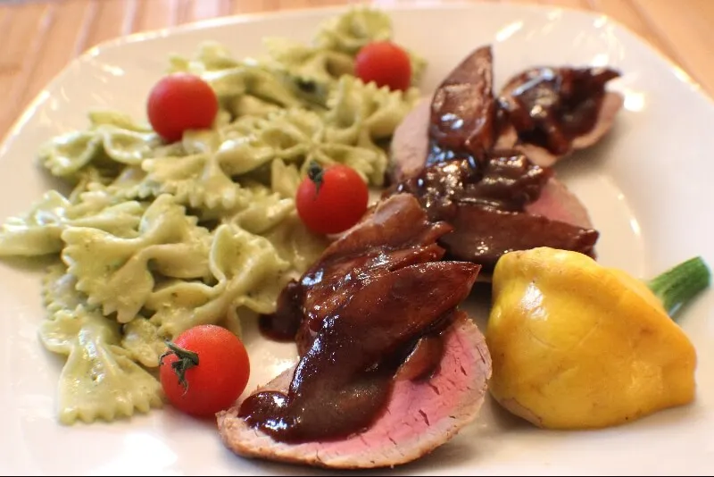 Filets de porc aux poires et au vinaigre balsamique