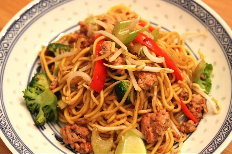 Nouilles Yet-Ca-Mein au porc grillé