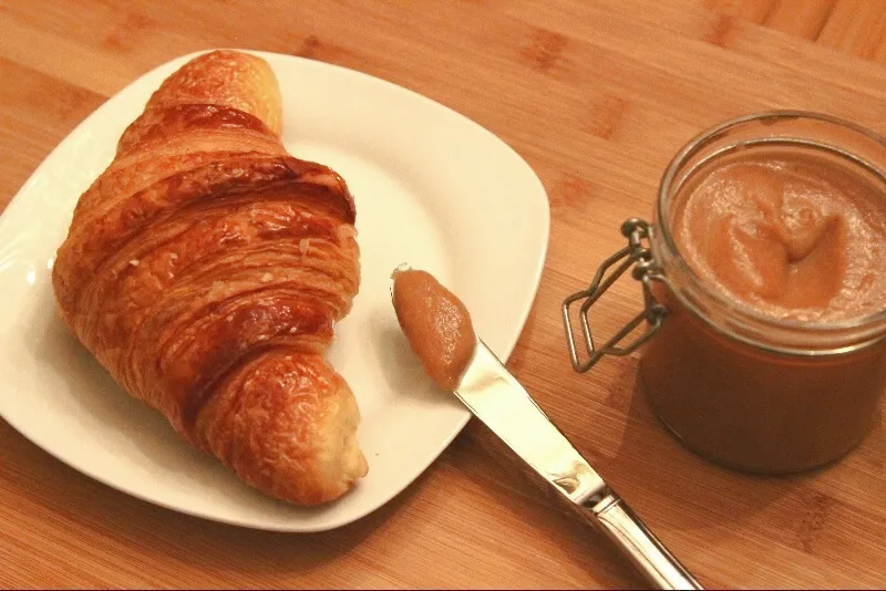 Beurre de pommes et poires à l’érable