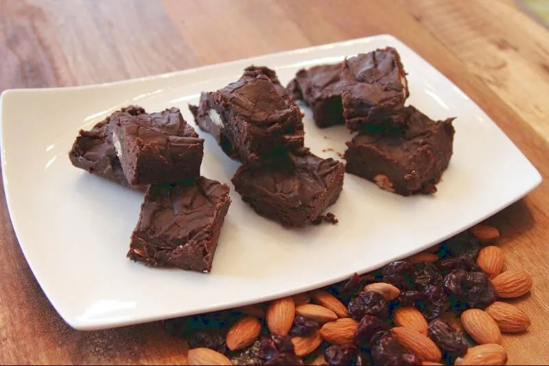 Fudge aux cerises et amandes