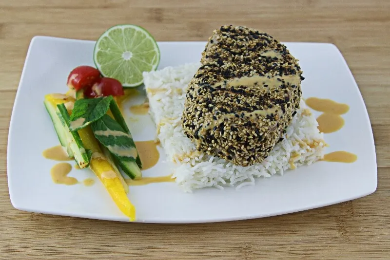 Tataki de thon aux sésames