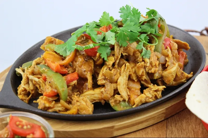 Taco de poulet tinga