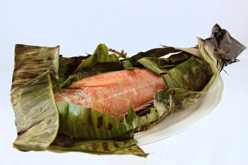 Vivaneau en feuilles de bananier