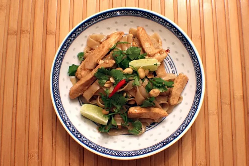 Pad thaï au poulet