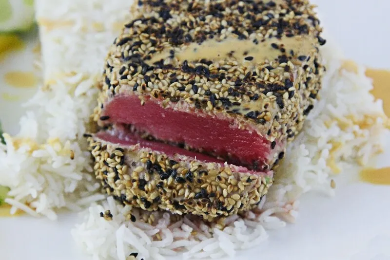 Tataki de thon aux sésames